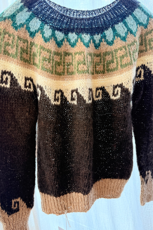 Sweater Andino de Llama Negro Turquesa | Espacio Macedo
